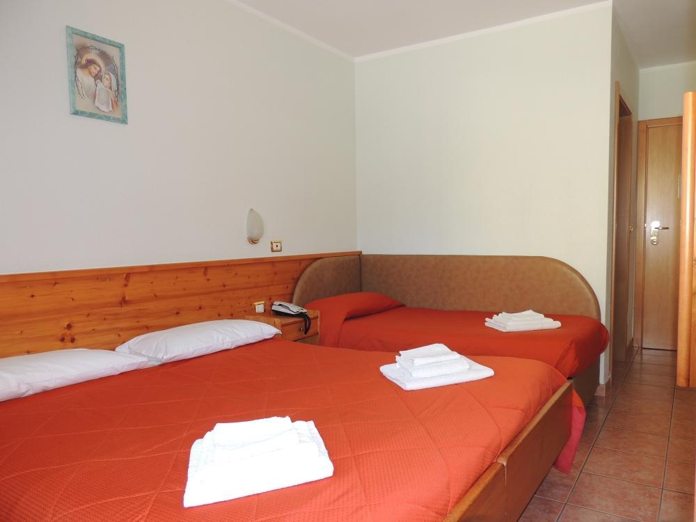 Albergo Eden Пасо дел Тонале Екстериор снимка